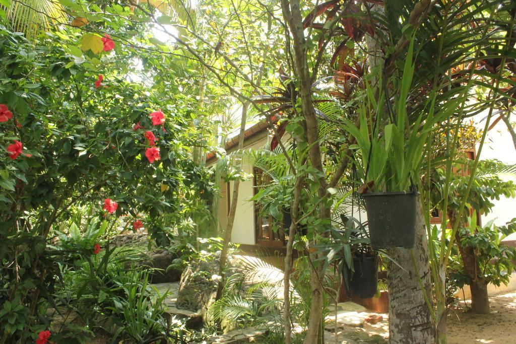 Dionis Villa ウナワトゥナ エクステリア 写真